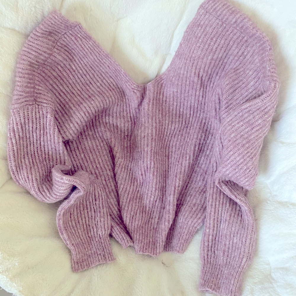 V Neck Sweater Criss Cross Back 🤍  (Anthropology - Pink, Purple - XS)
